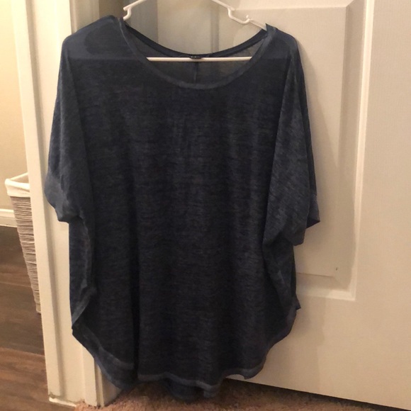 Top - Picture 2 of 2